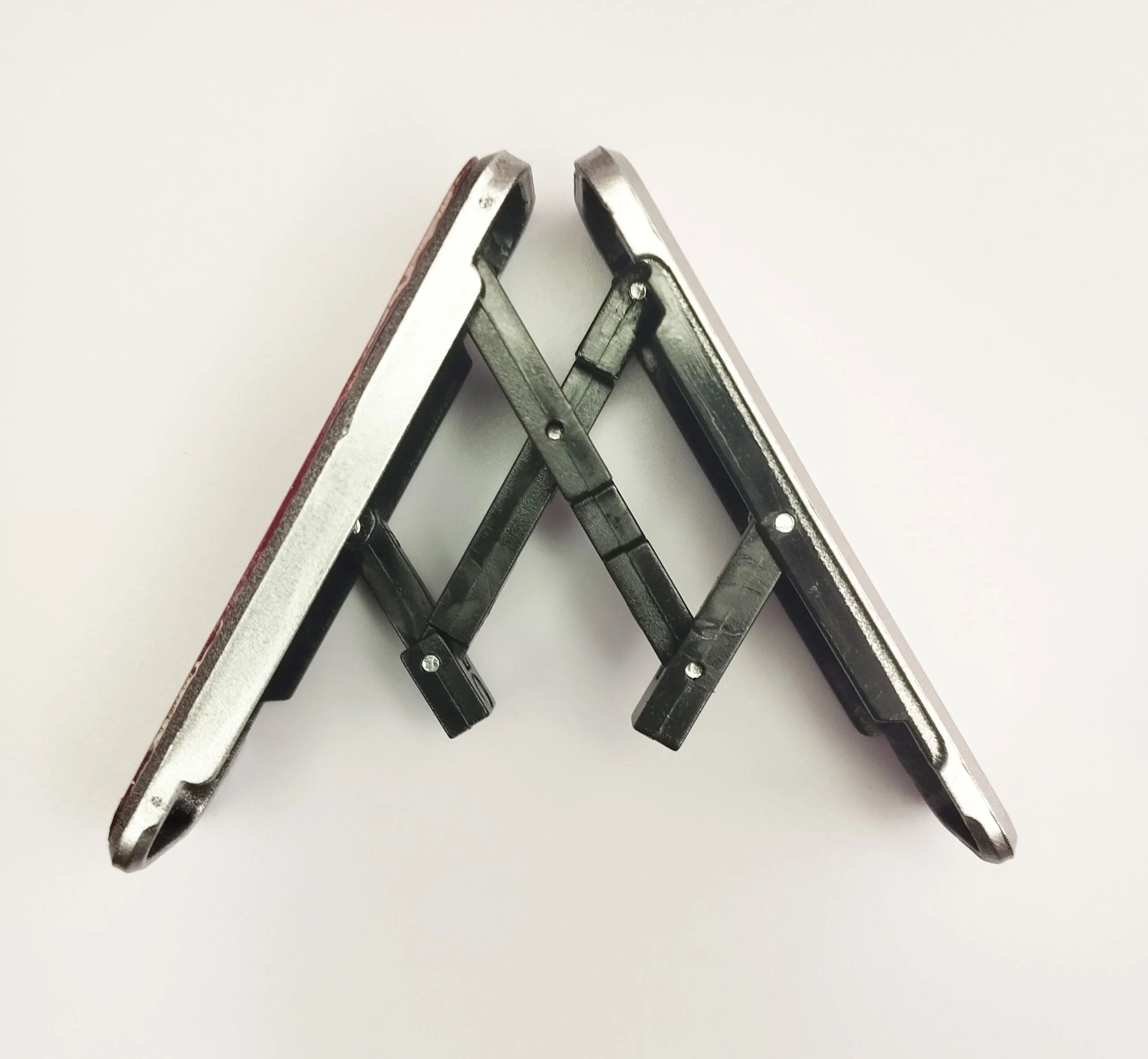 Soporte Adhesivo Para Celular en Policarbonato